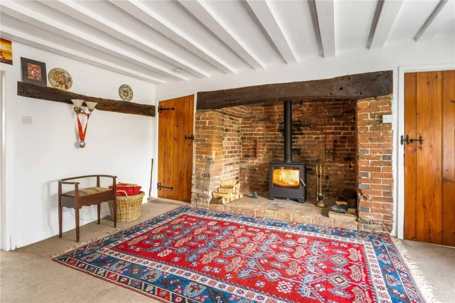 with 5 bedrooms in Brewers End, Nr Bishop's Stortford, CM22, photo 4