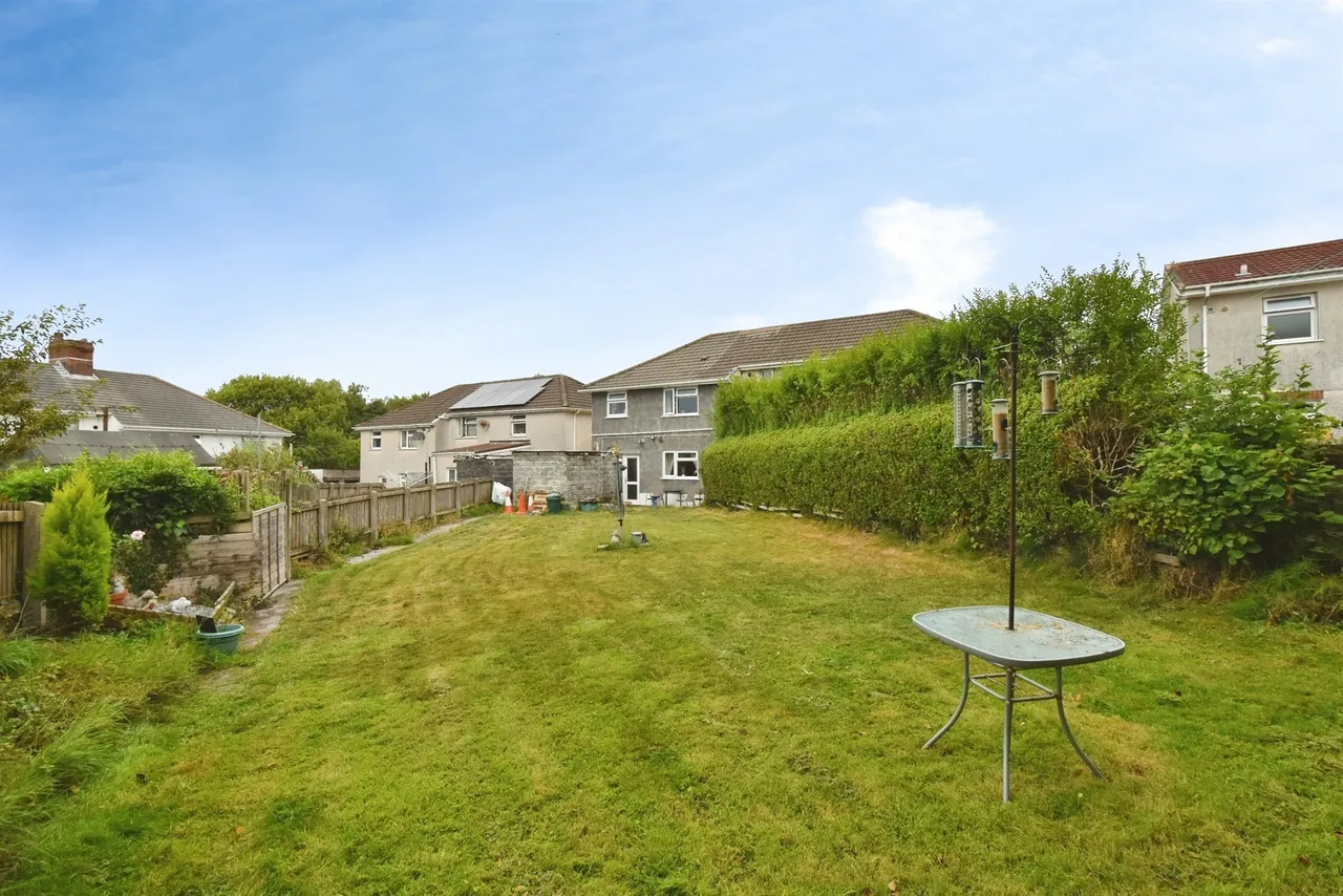 Heol Hir Ammanford, SA18, photo 5