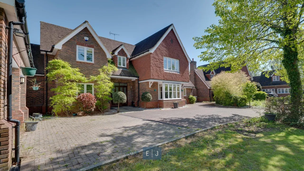 Sewardstone Road, London, E4, photo 2