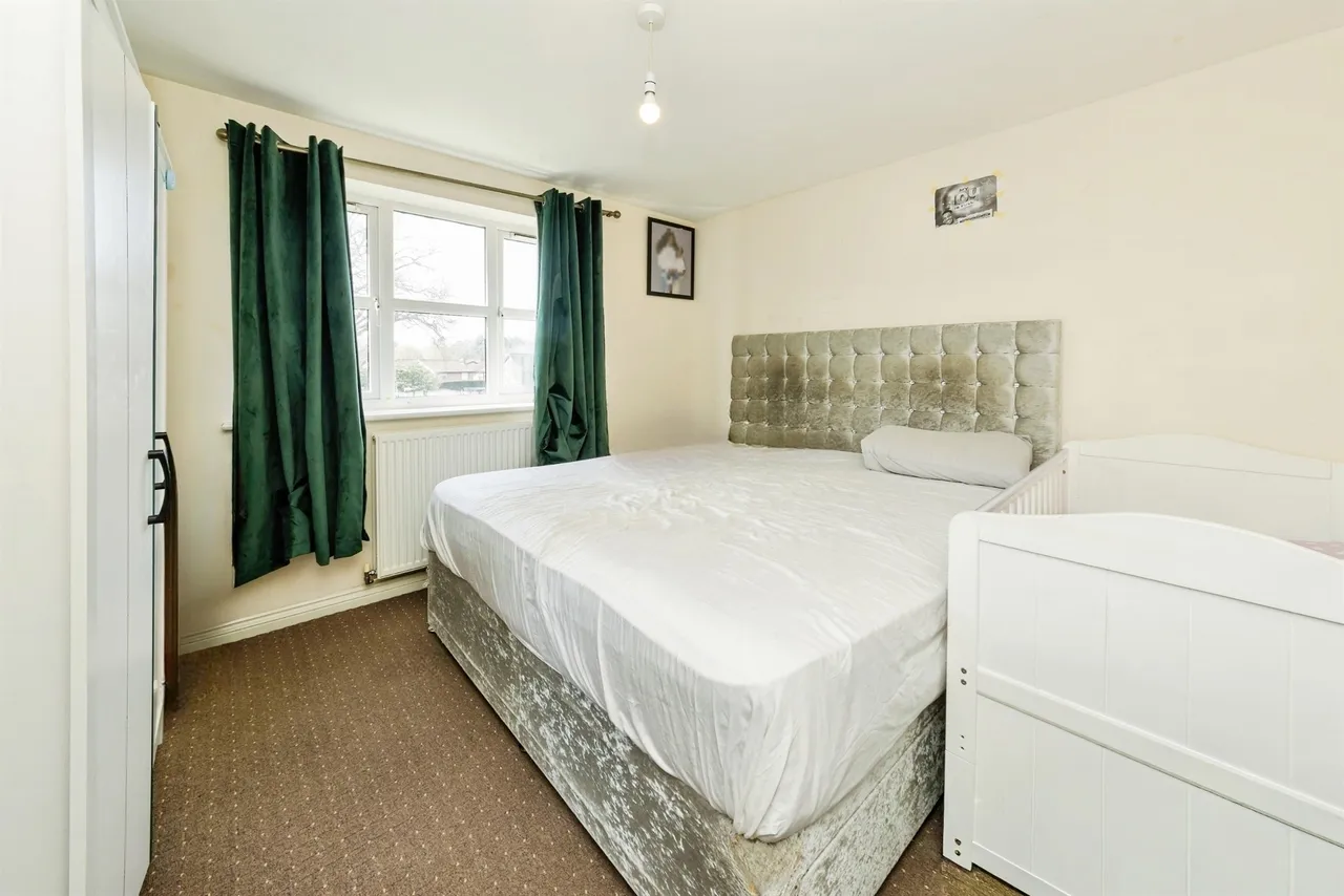 Brookhill Road, Copthorne, Crawley, photo 11