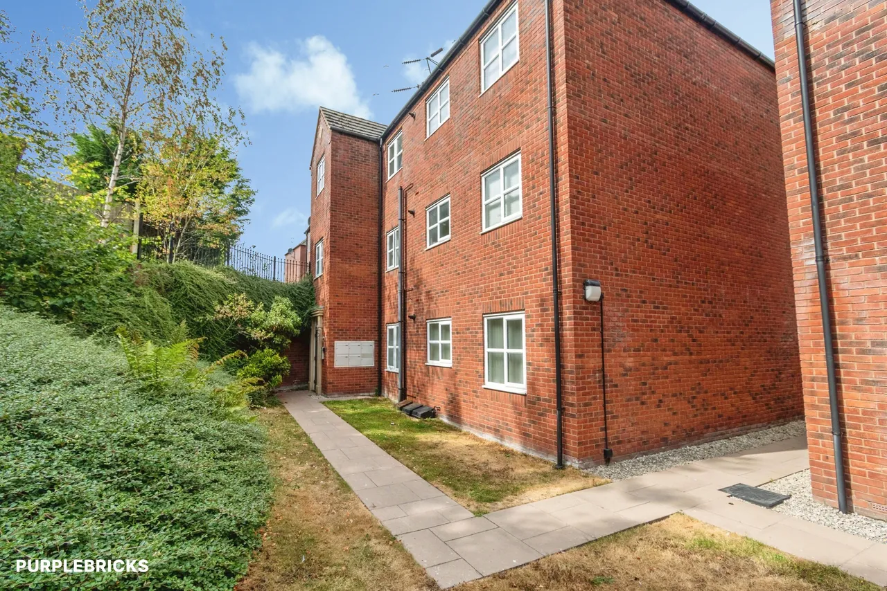 Charles Hayward Drive, Wolverhampton, WV4, photo 5