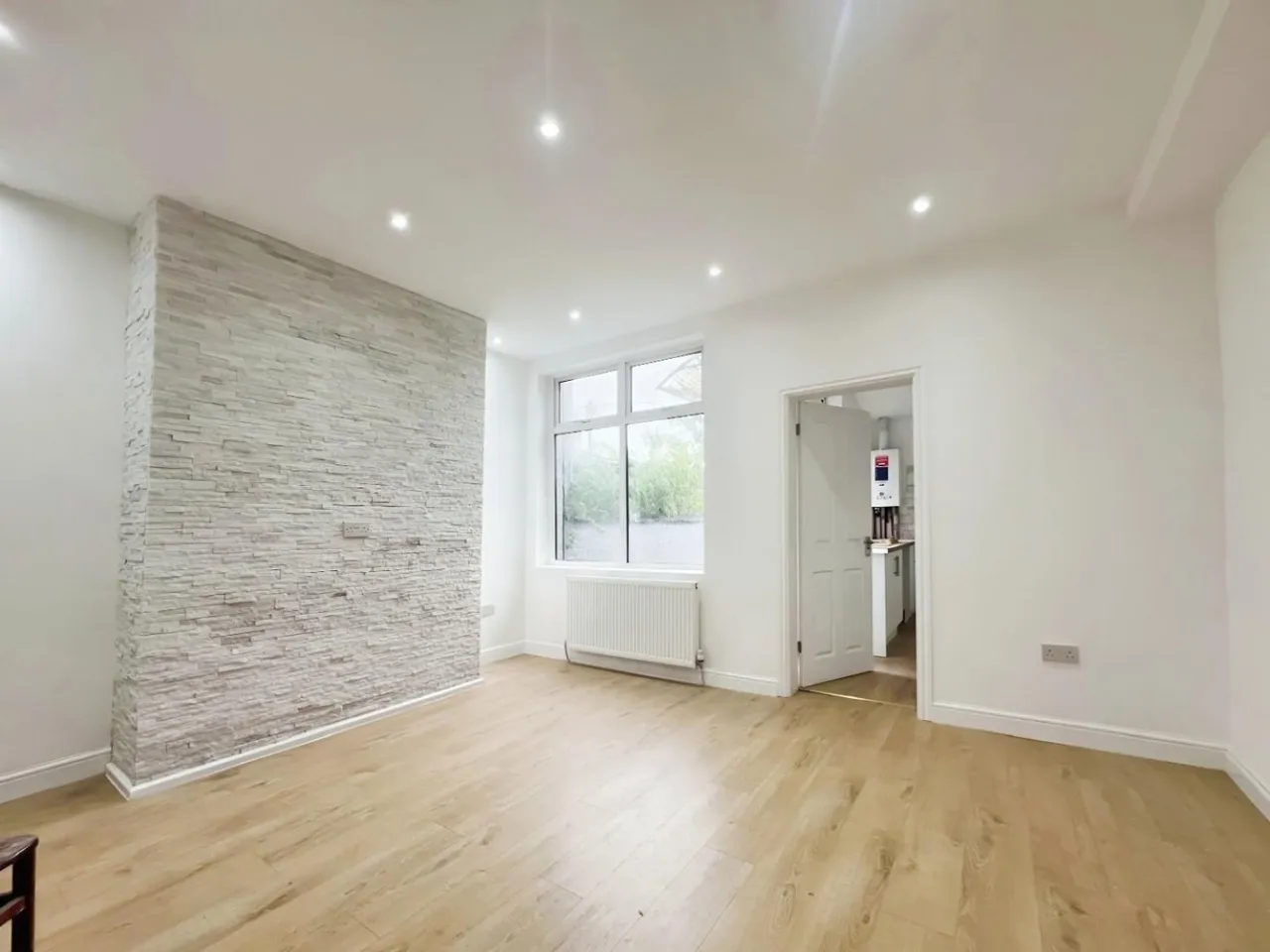 Findlay Street, WN7, photo 5