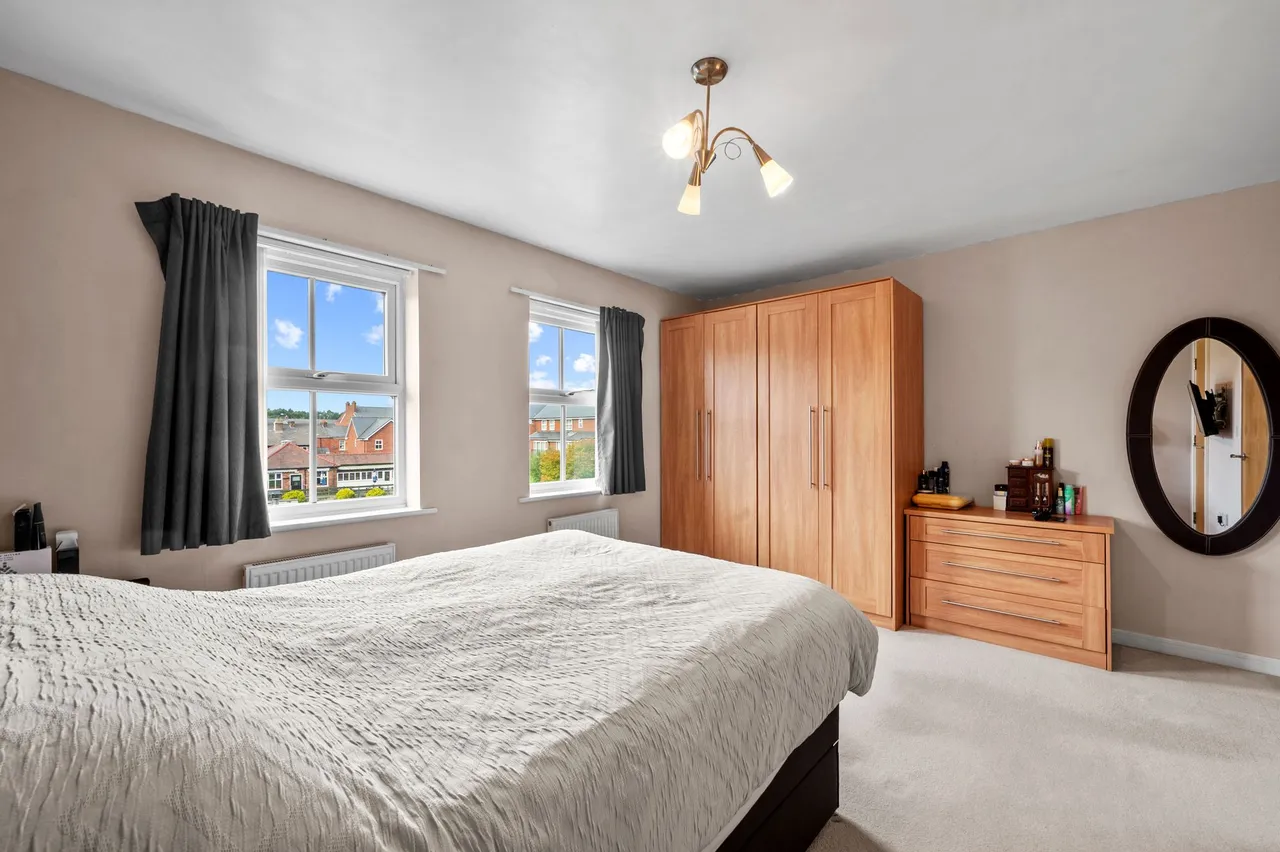 Holywell Drive, Warrington, WA1, photo 36