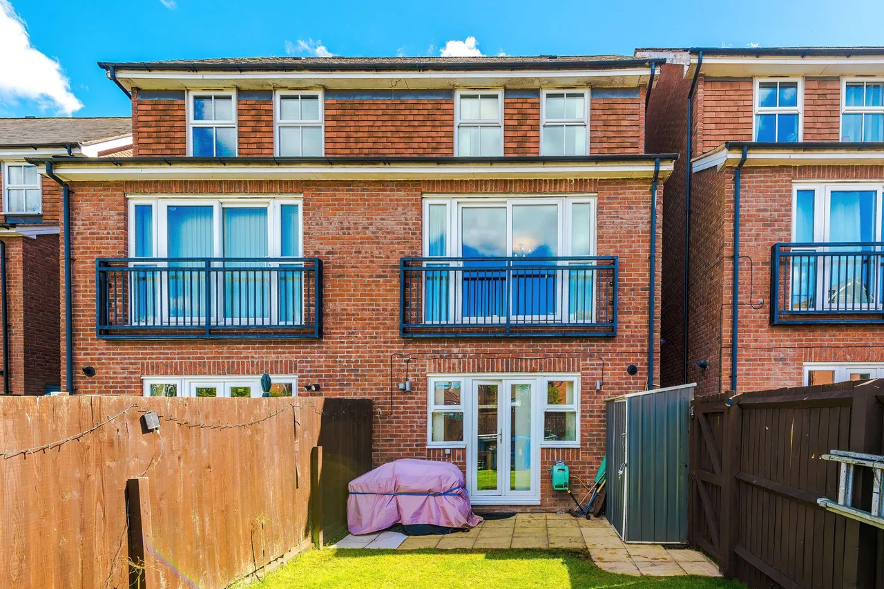 Holywell Drive, Warrington, WA1, photo 7