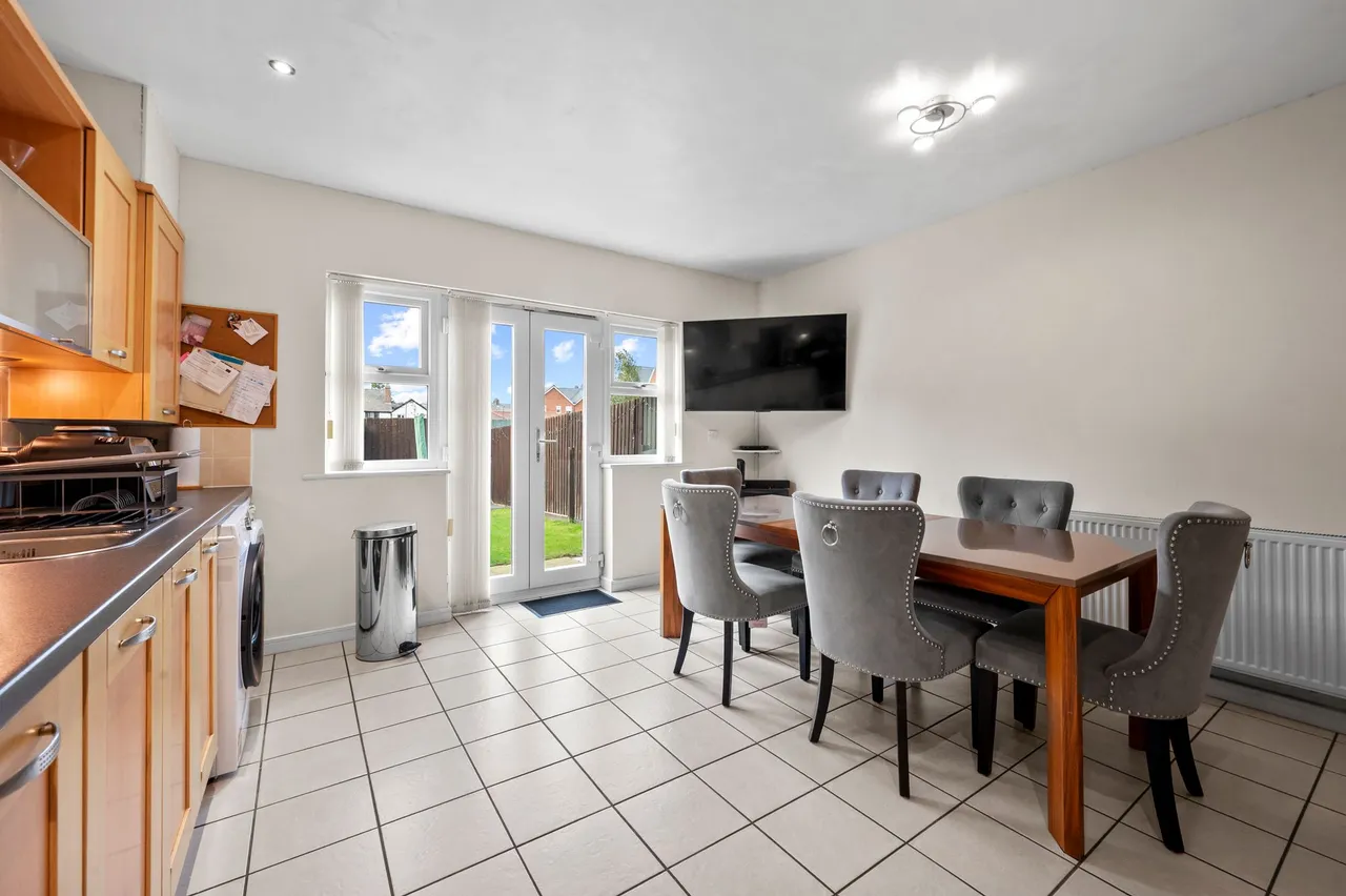 Holywell Drive, Warrington, WA1, photo 30