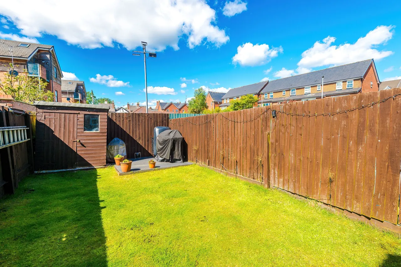 Holywell Drive, Warrington, WA1, photo 24