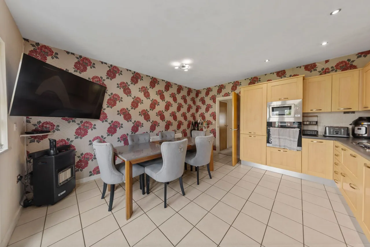 Holywell Drive, Warrington, WA1, photo 9