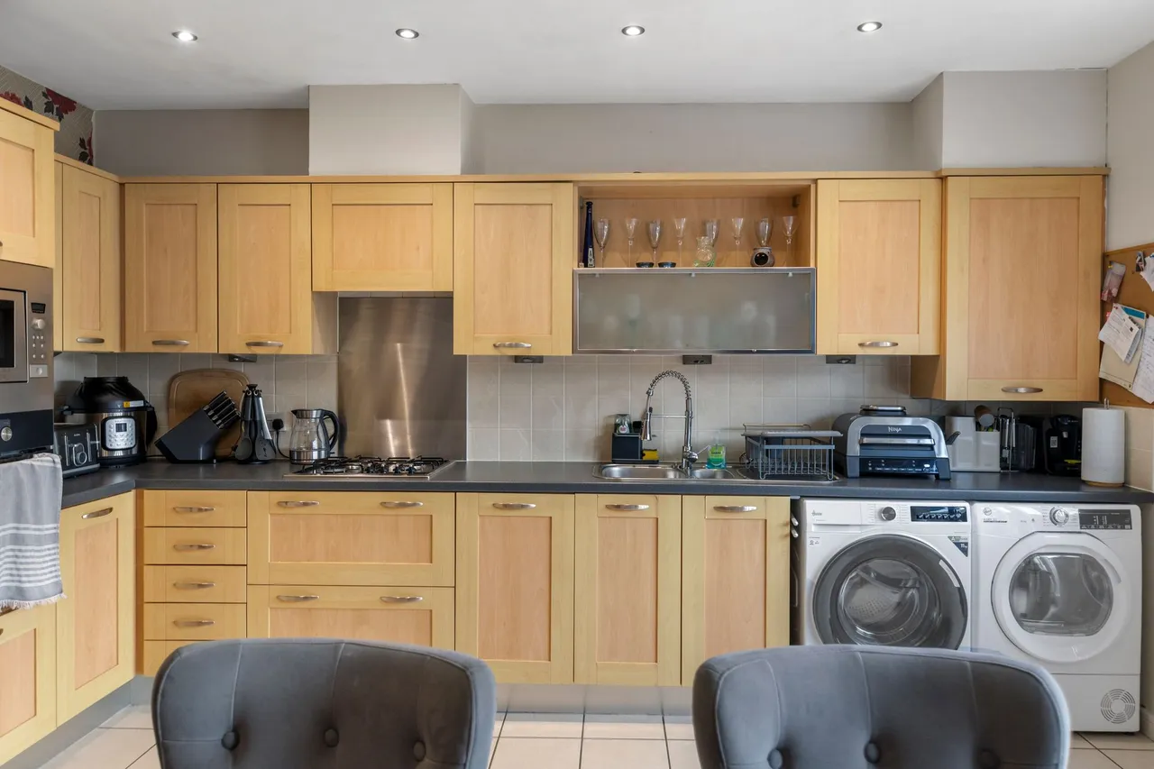 Holywell Drive, Warrington, WA1, photo 8