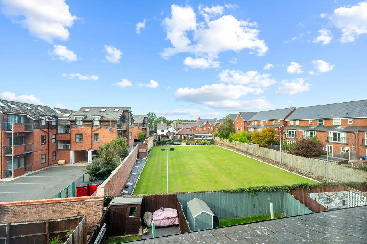 Holywell Drive, Warrington, WA1, photo 37