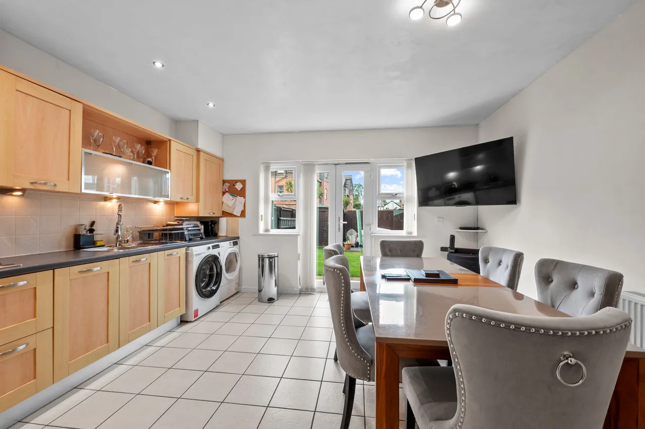 Holywell Drive, Warrington, WA1, photo 32
