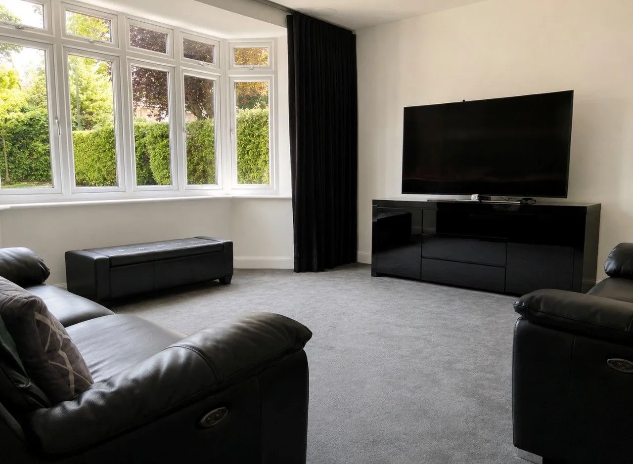 Shirley Aveune, South Cheam, SM2, photo 9