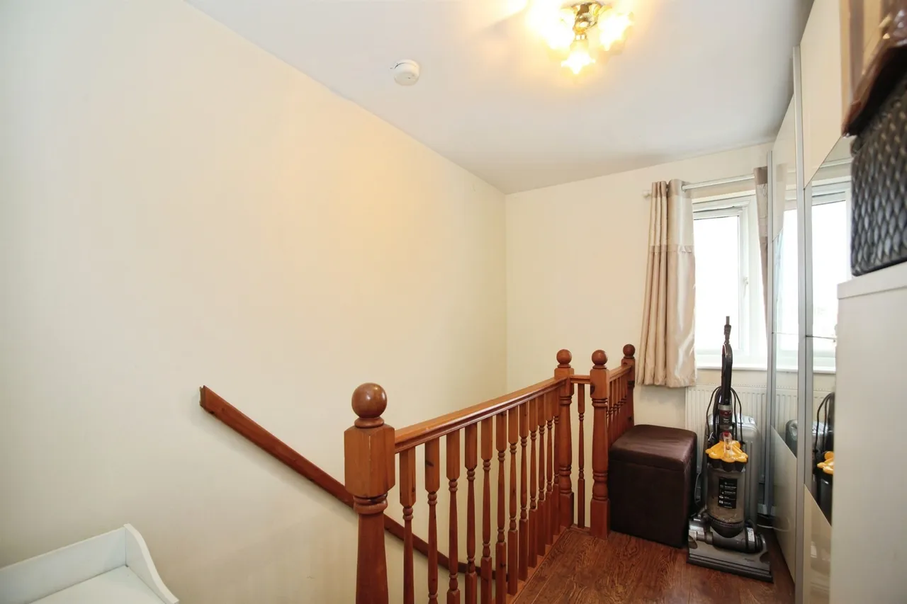 Coed-Y-Graig Hengoed, CF82, photo 26
