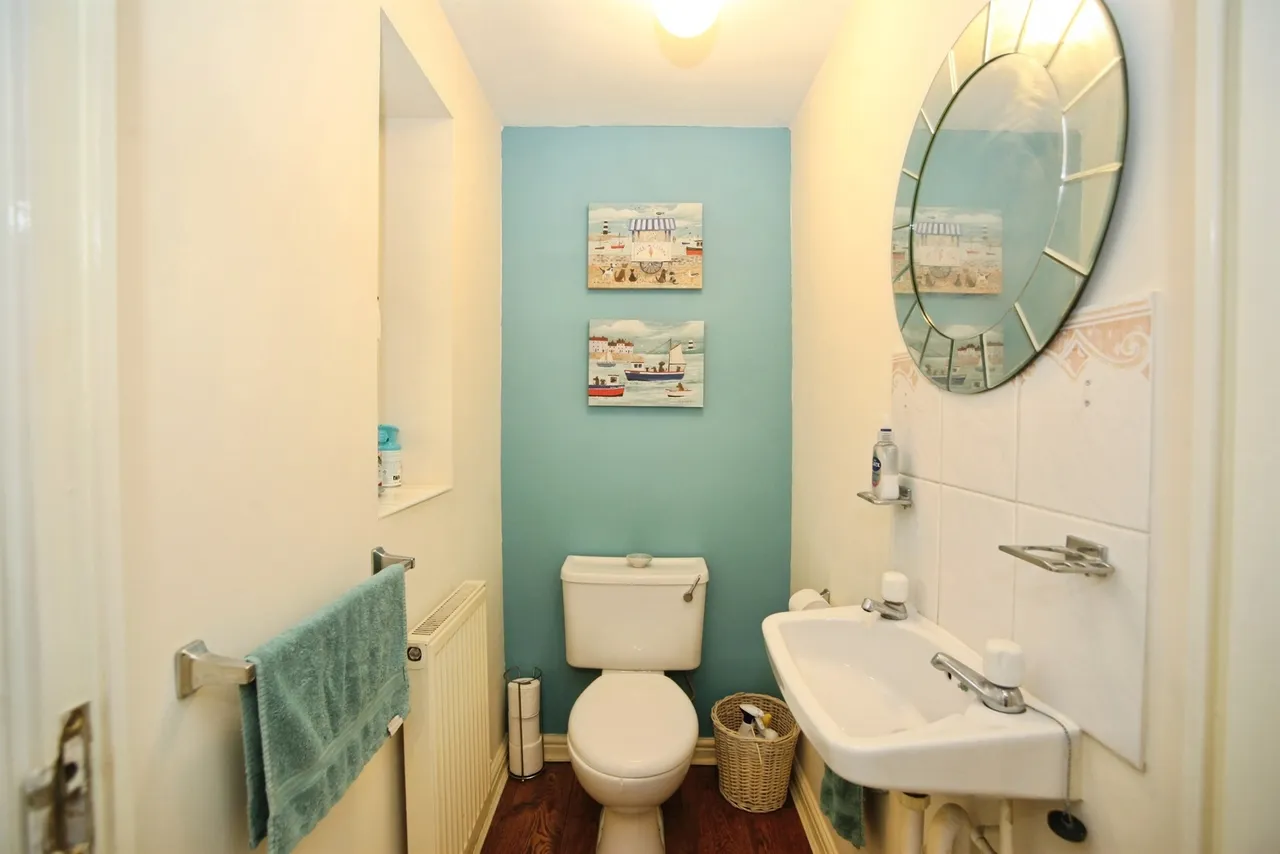 Coed-Y-Graig Hengoed, CF82, photo 12