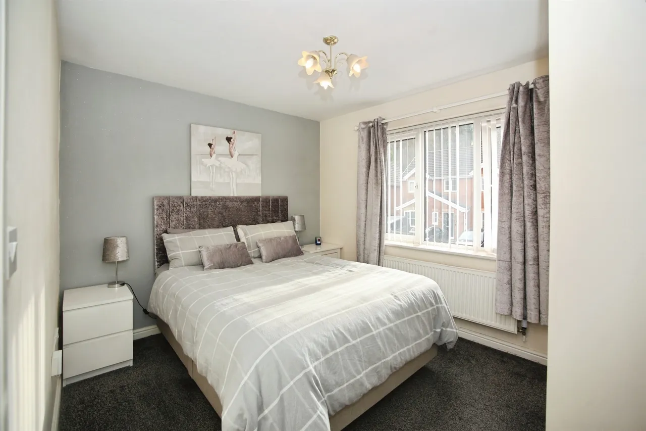 Coed-Y-Graig Hengoed, CF82, photo 17