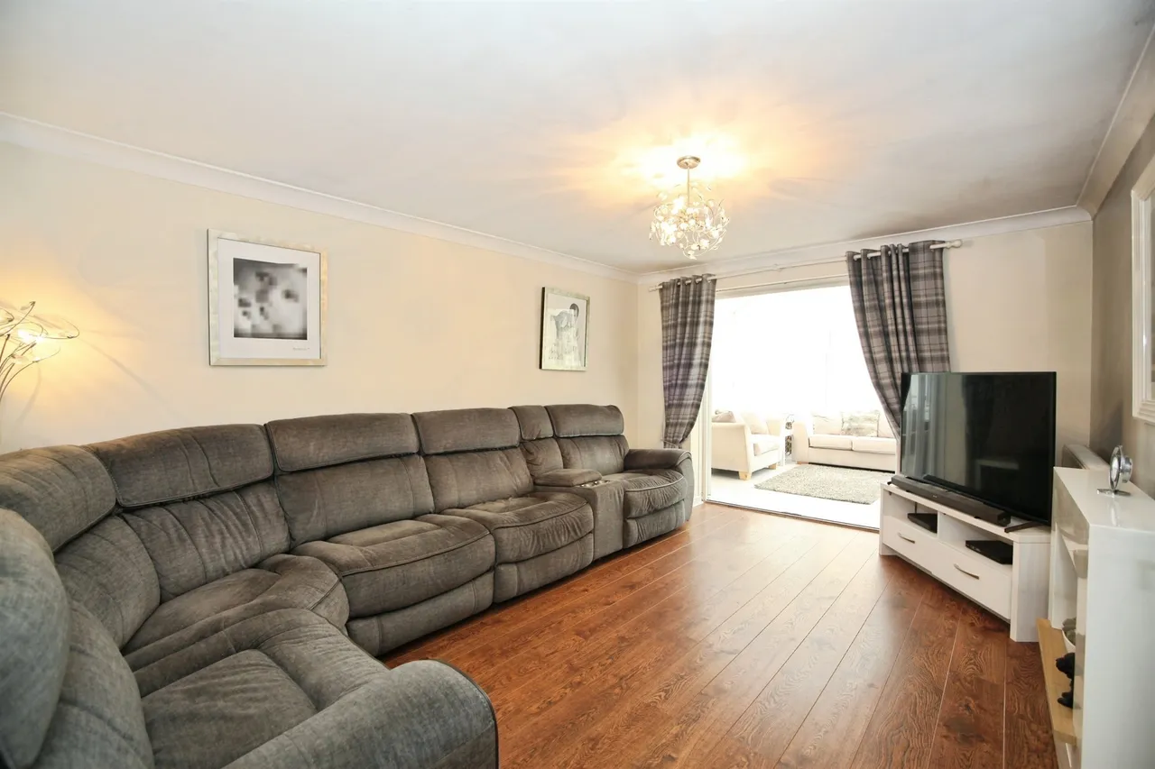 Coed-Y-Graig Hengoed, CF82, photo 2