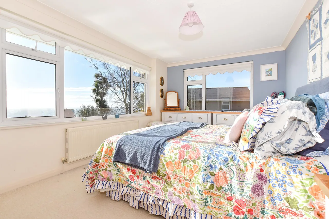 Ventnor, PO38, photo 9