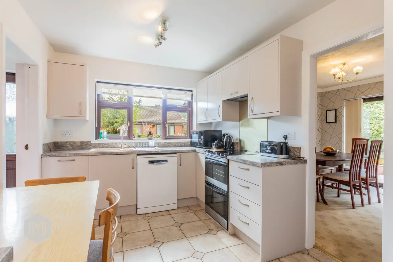 Broom Way, Westhoughton, BL5, photo 3
