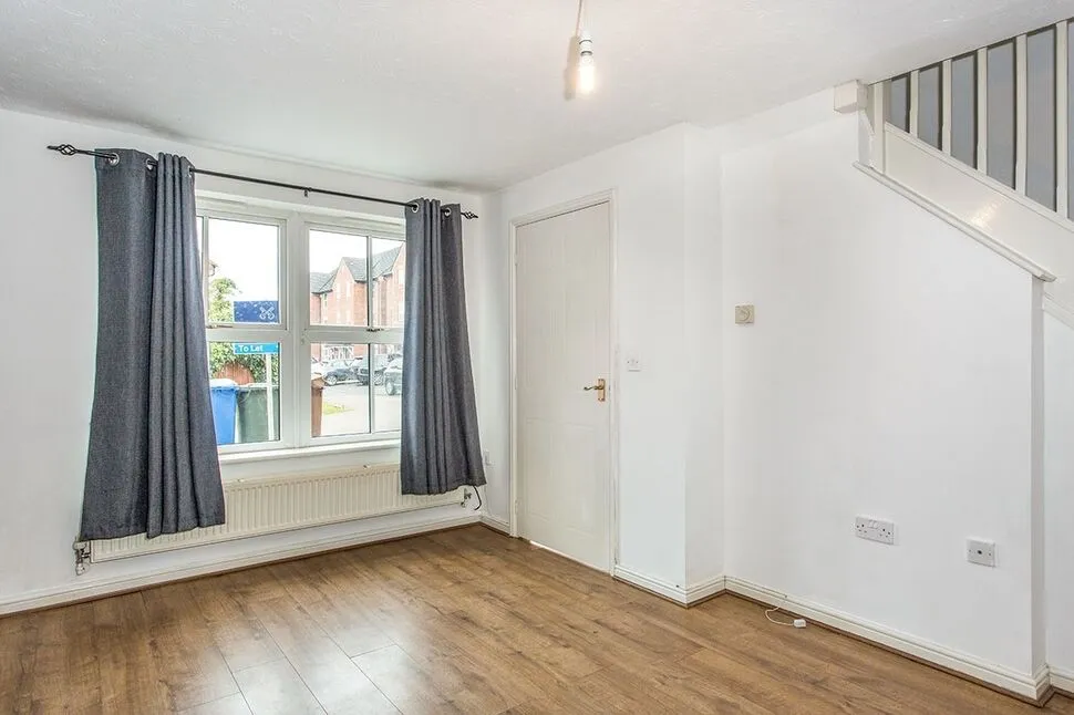 Lytham Court, Euxton, Lancashire, PR7, photo 2