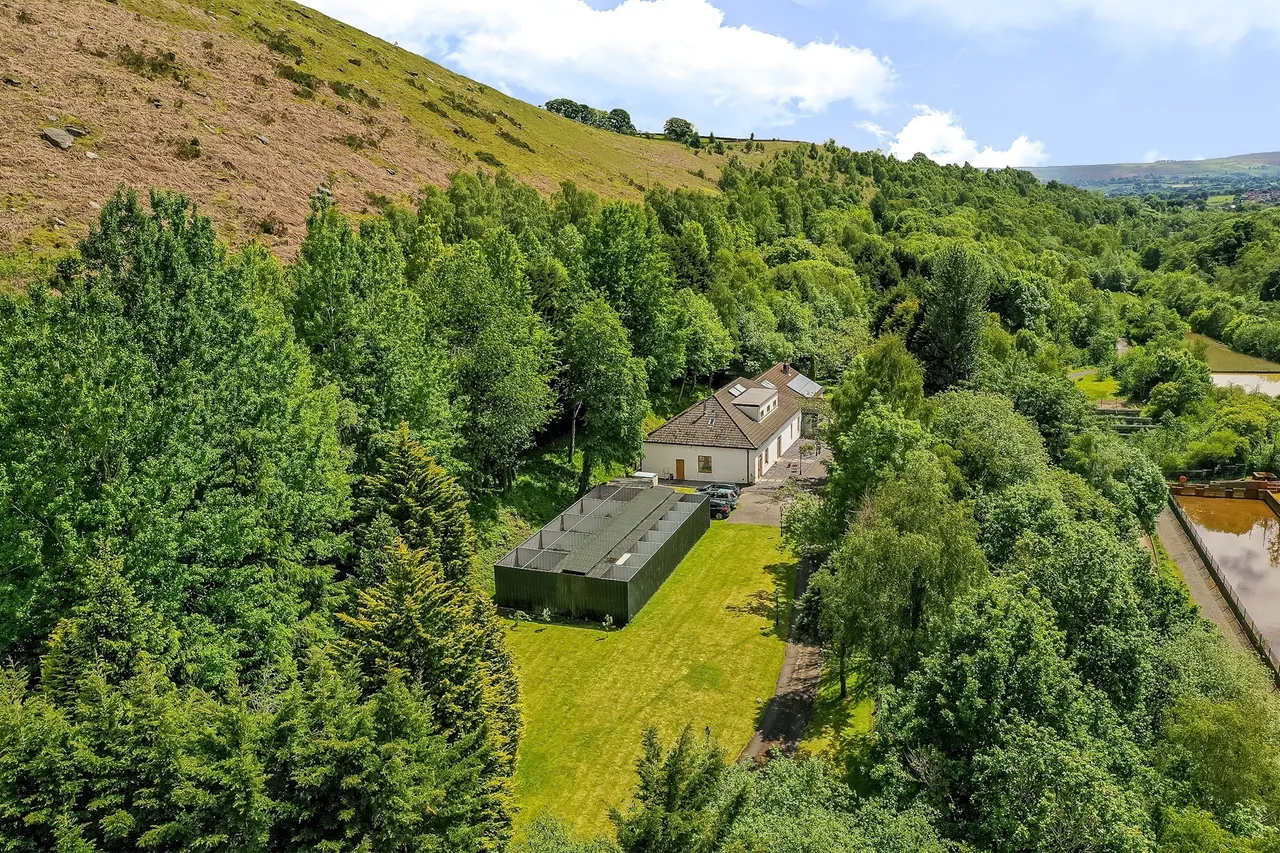 Taff Merthyr House Treharris, CF46, photo 2