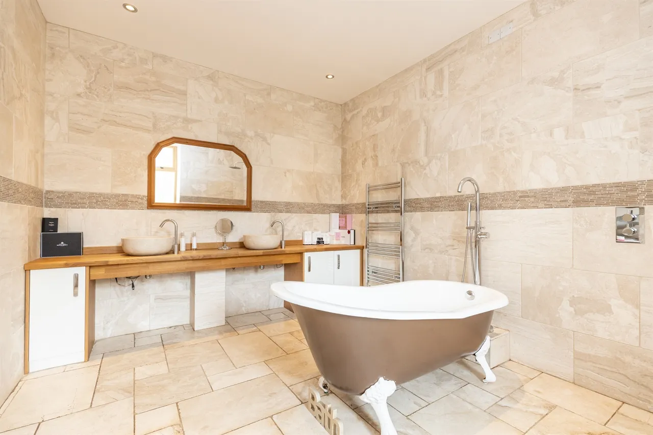 Taff Merthyr House Treharris, CF46, photo 23