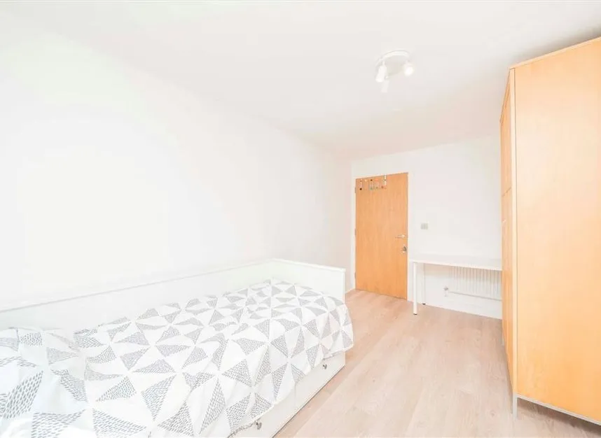 Meadow Row, Elephant & Castle, SE1, photo 7