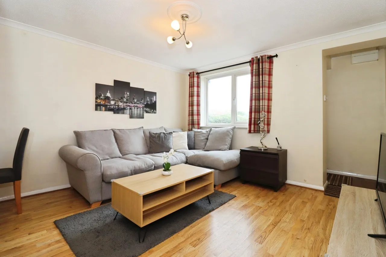 Oaktree Crescent, Bradley Stoke, Bristol, Gloucestershire, BS32, photo 2