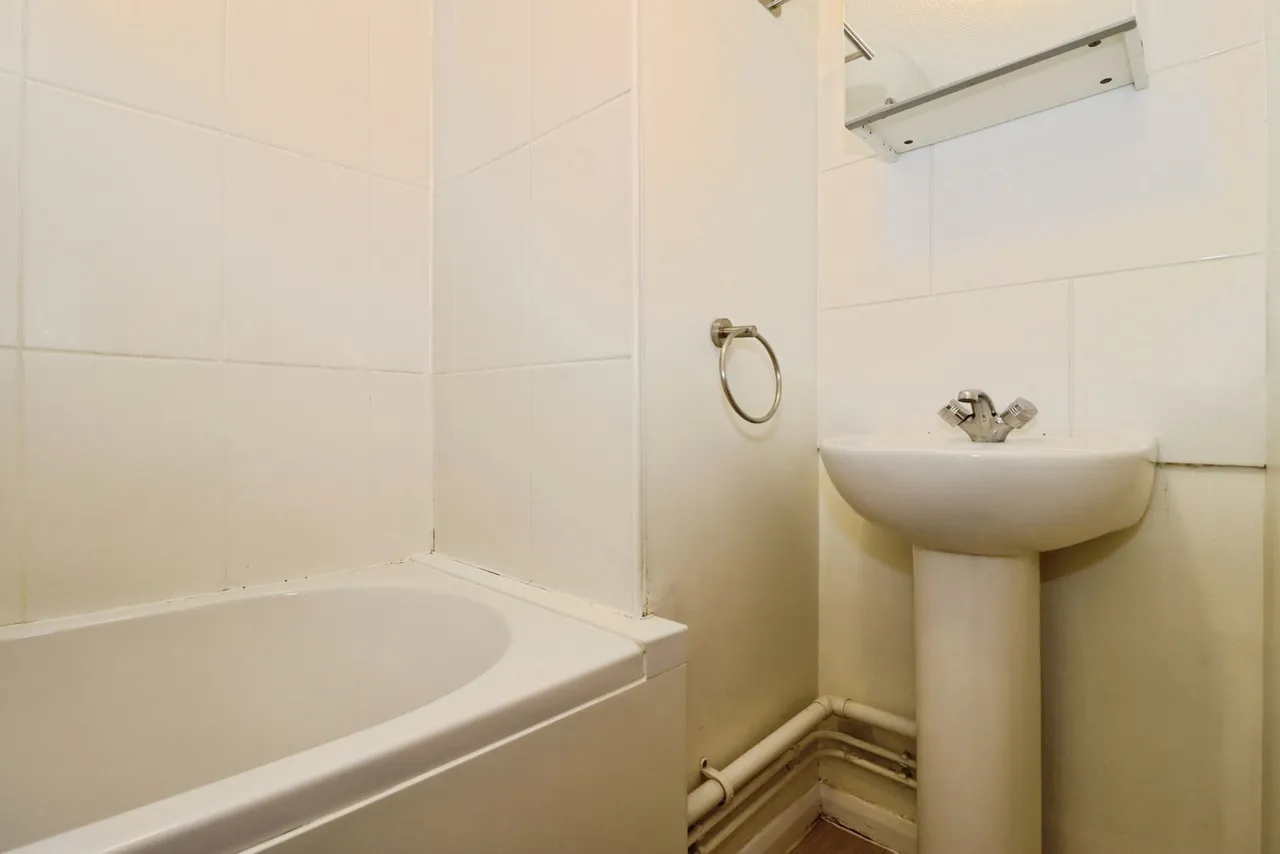 Oaktree Crescent, Bradley Stoke, Bristol, Gloucestershire, BS32, photo 8