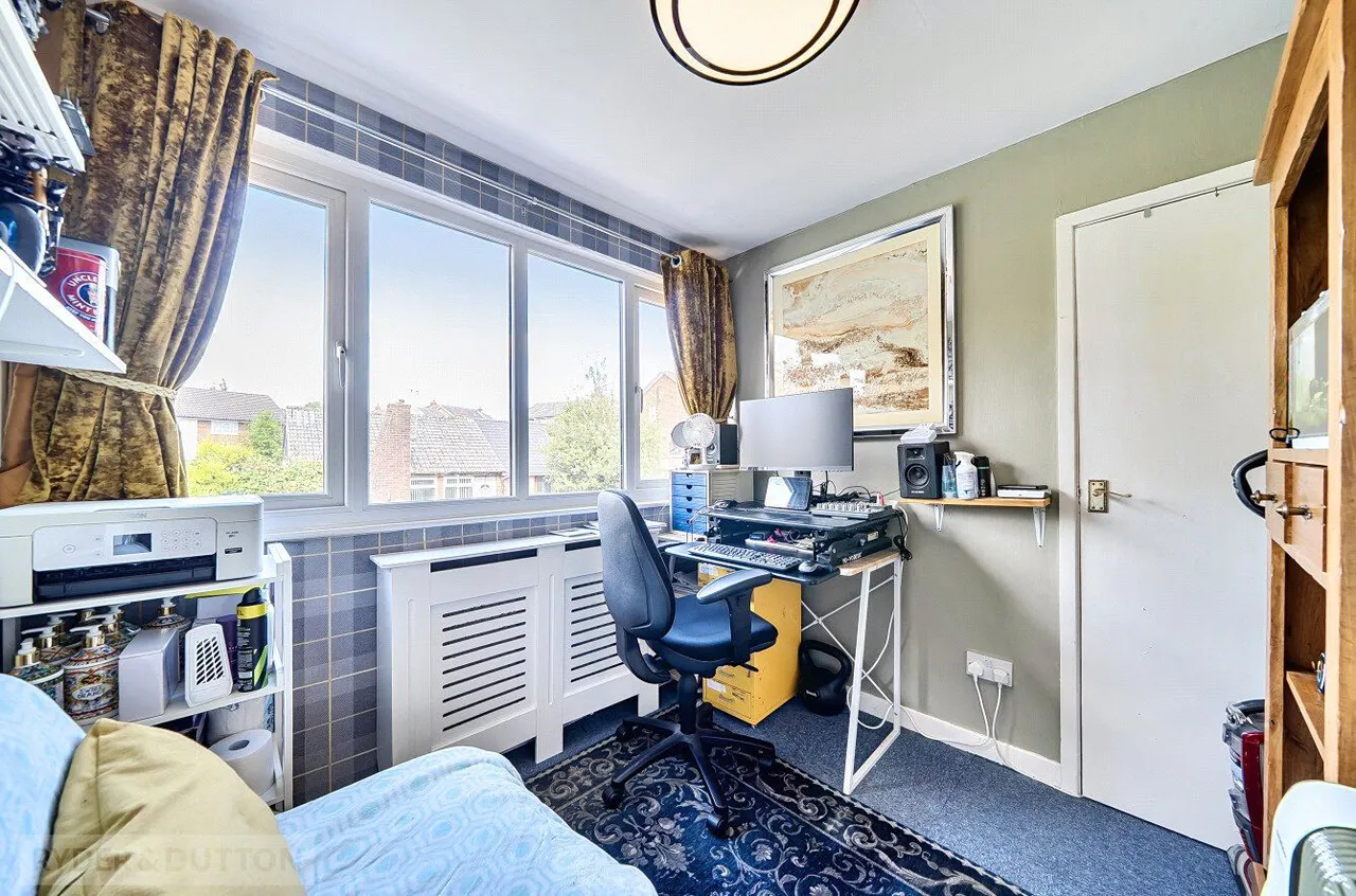 Edward Road, Shaw, OL2, photo 14