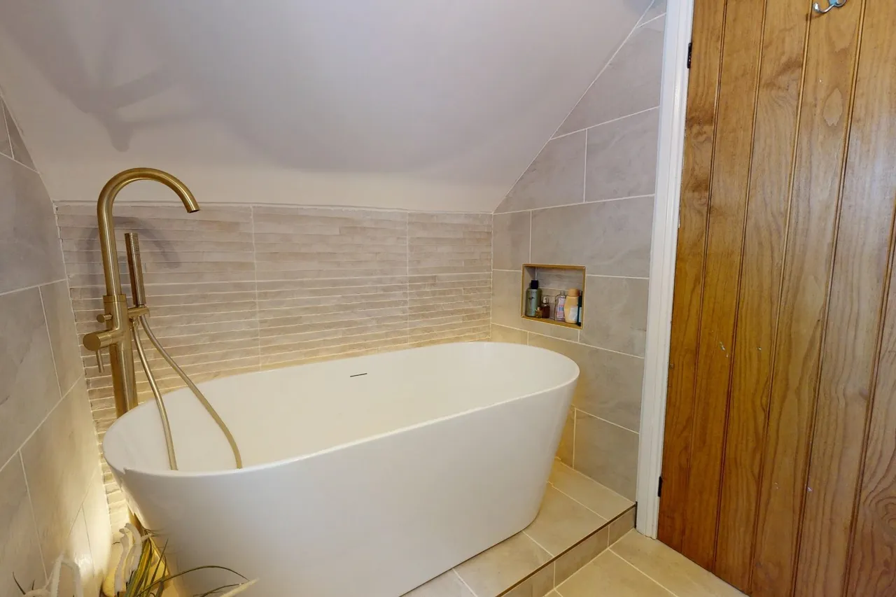 Lodge Road, Donnington Wood, Telford TF2 7QD, photo 11