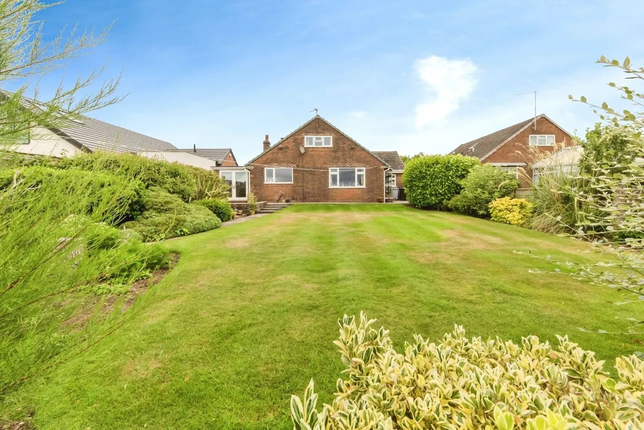 Pexhill Drive, Macclesfield, Cheshire, SK10, photo 6