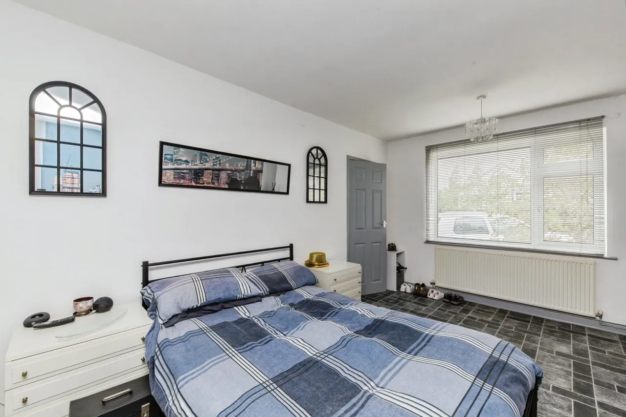 Pexhill Drive, Macclesfield, Cheshire, SK10, photo 3