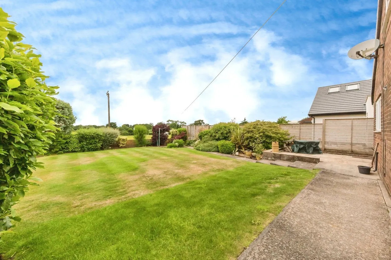 Pexhill Drive, Macclesfield, Cheshire, SK10, photo 9