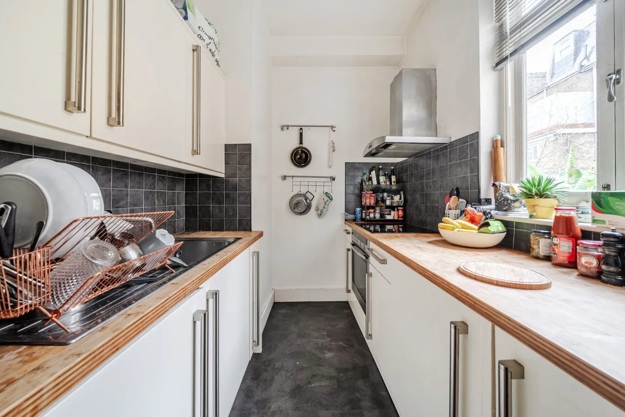 Melina Road, Shepherds Bush, London, W12, photo 5
