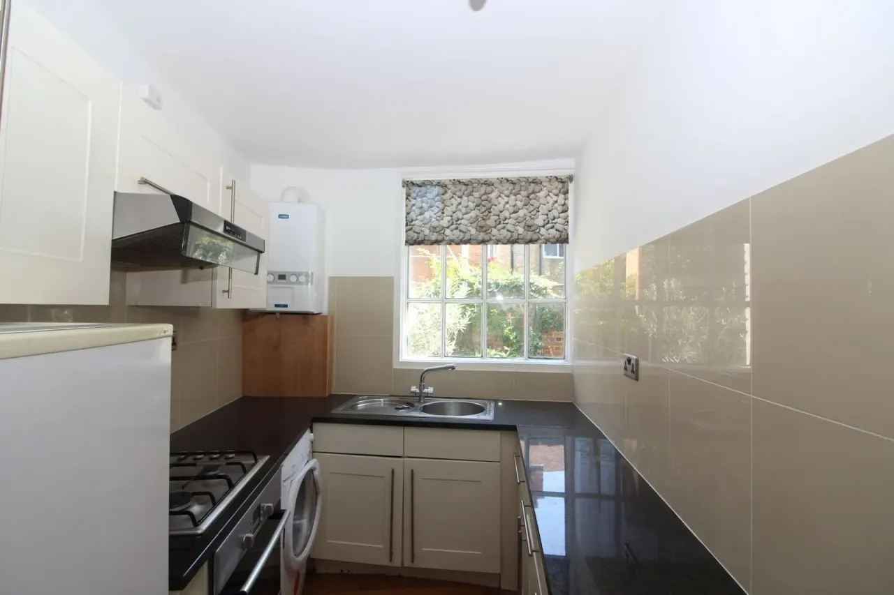 Hitchin Street, Baldock, SG7, photo 4
