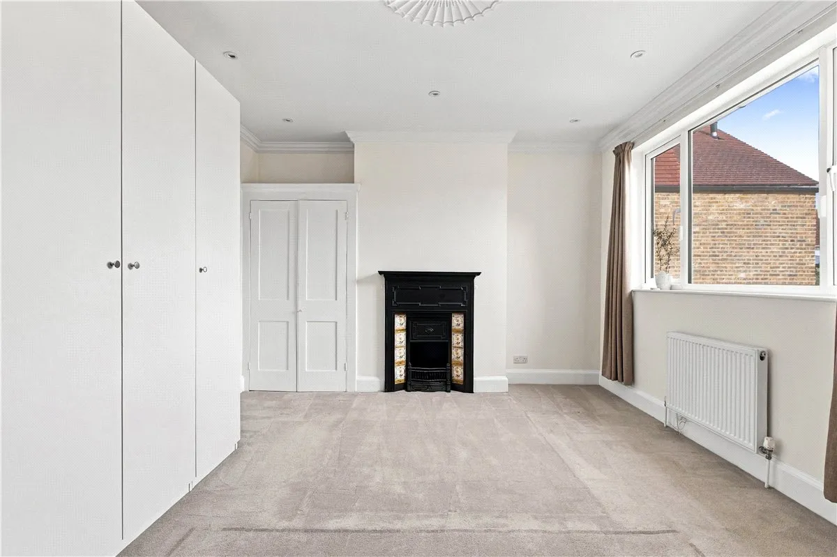 Magdalen Road, London, SW18, photo 9
