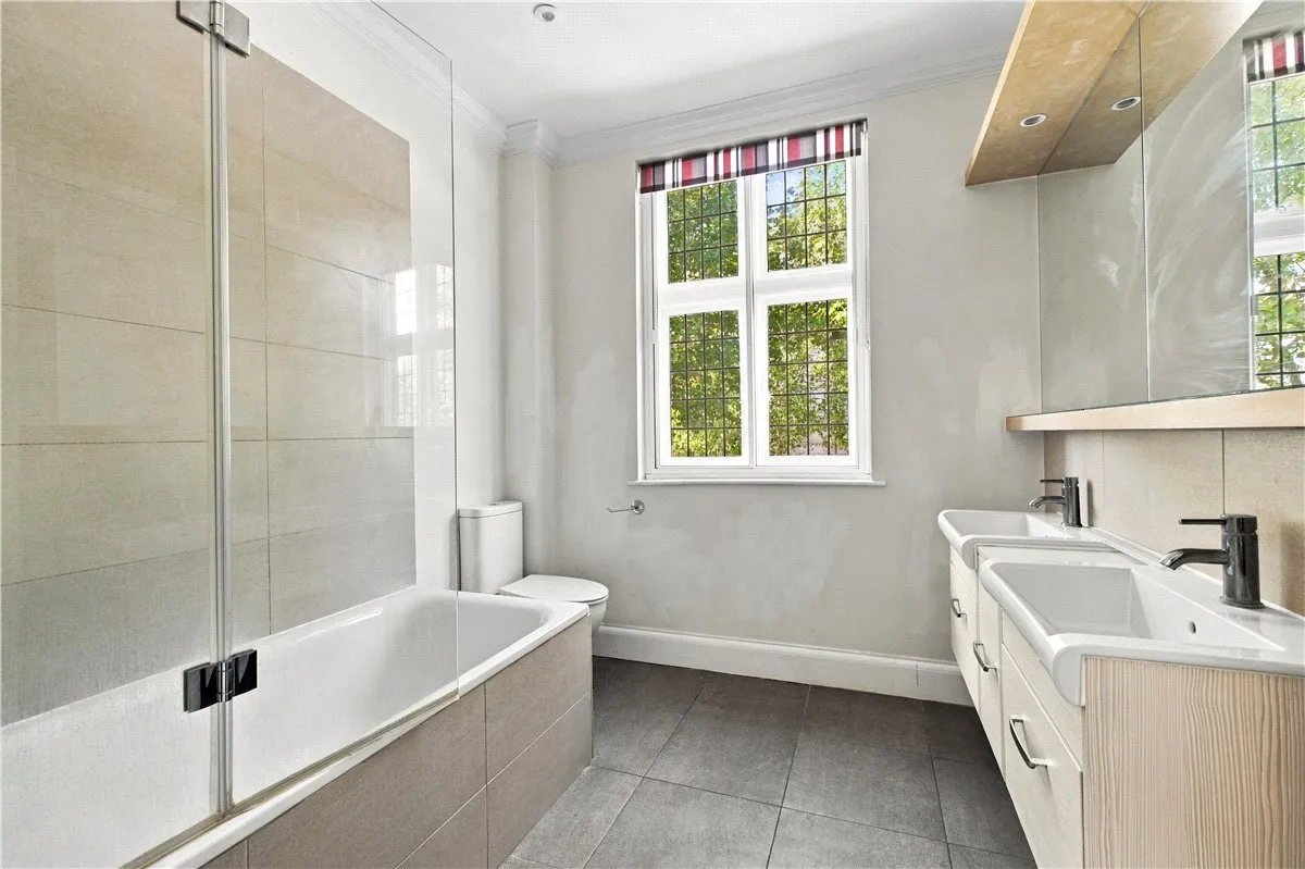 Magdalen Road, London, SW18, photo 13