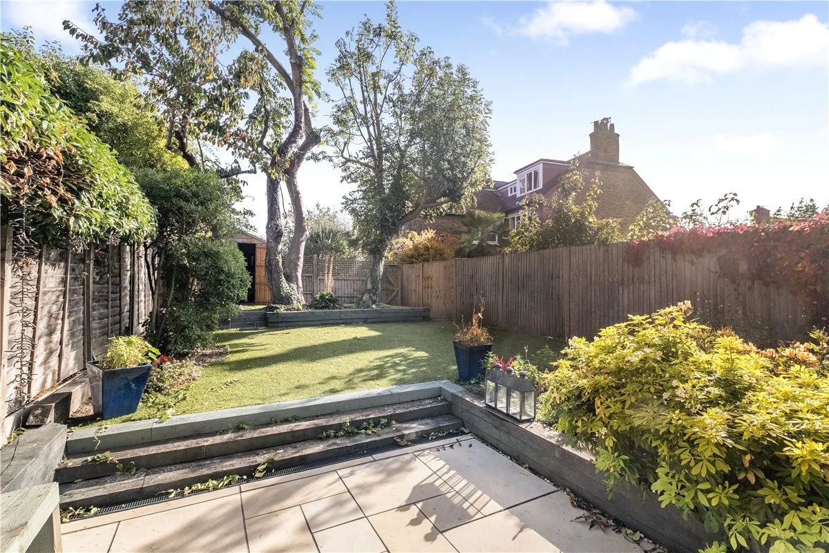 Magdalen Road, London, SW18, photo 18