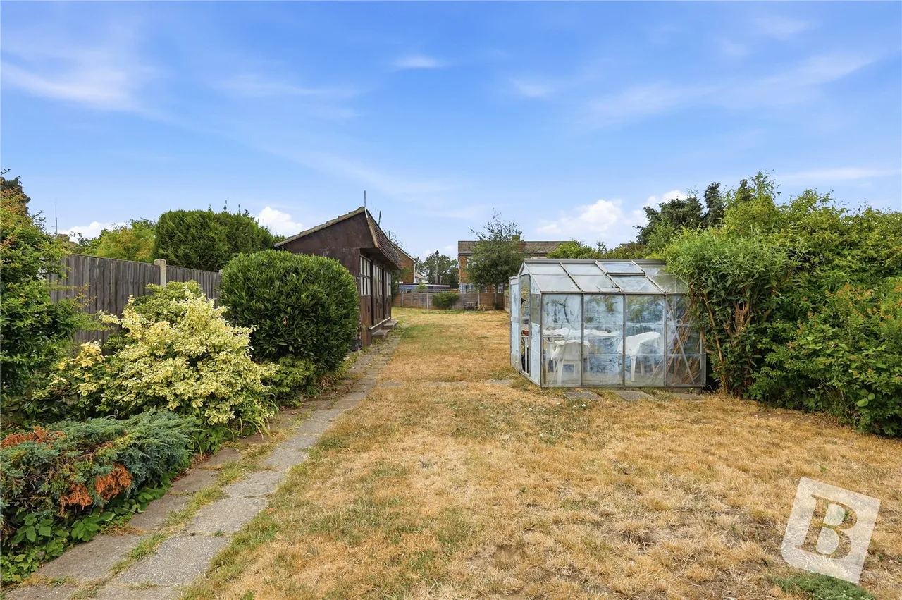 Chelmerton Avenue, Great Baddow, Essex, CM2, photo 13