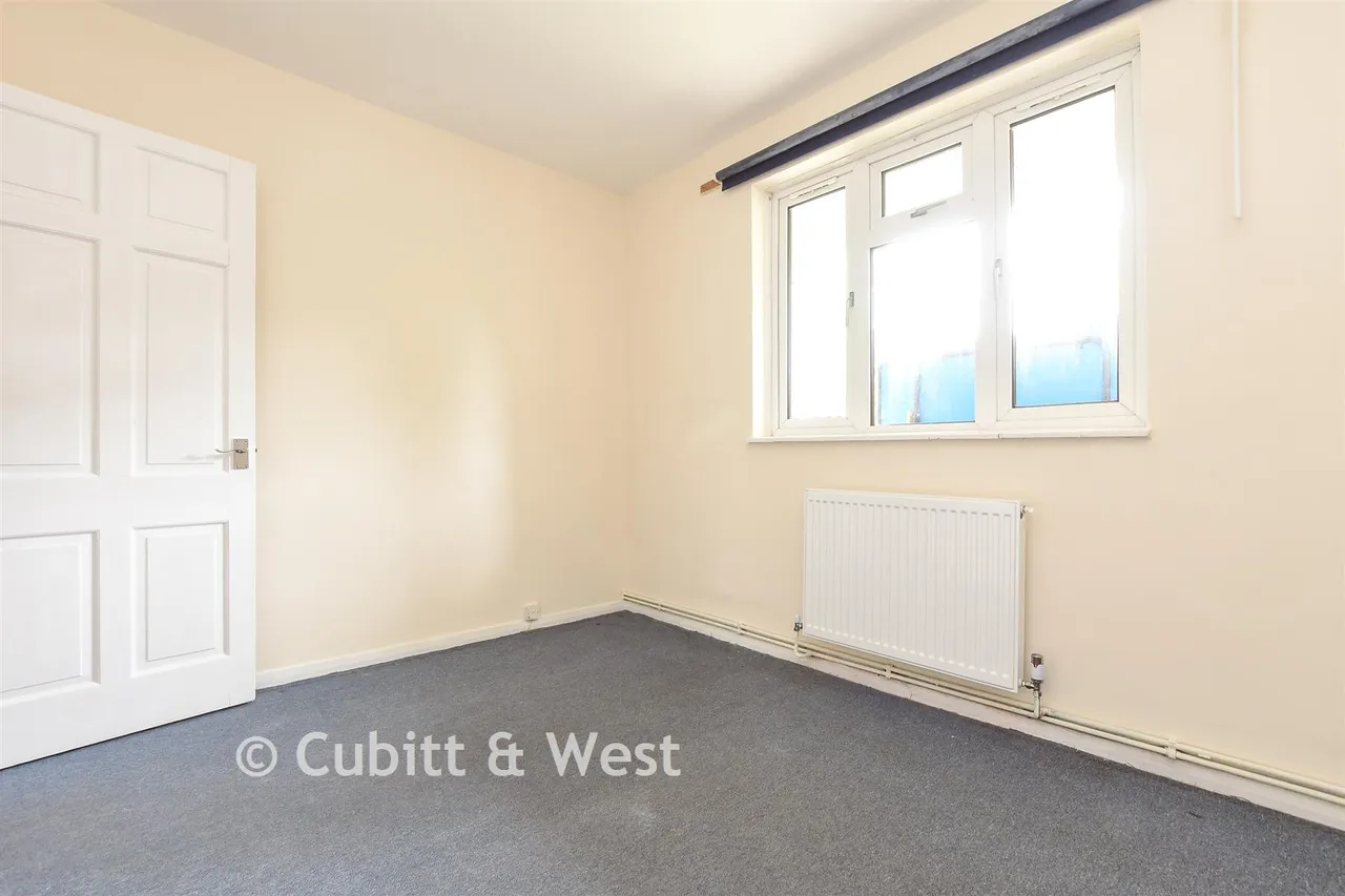 Radstock Way, Merstham, RH1, photo 11