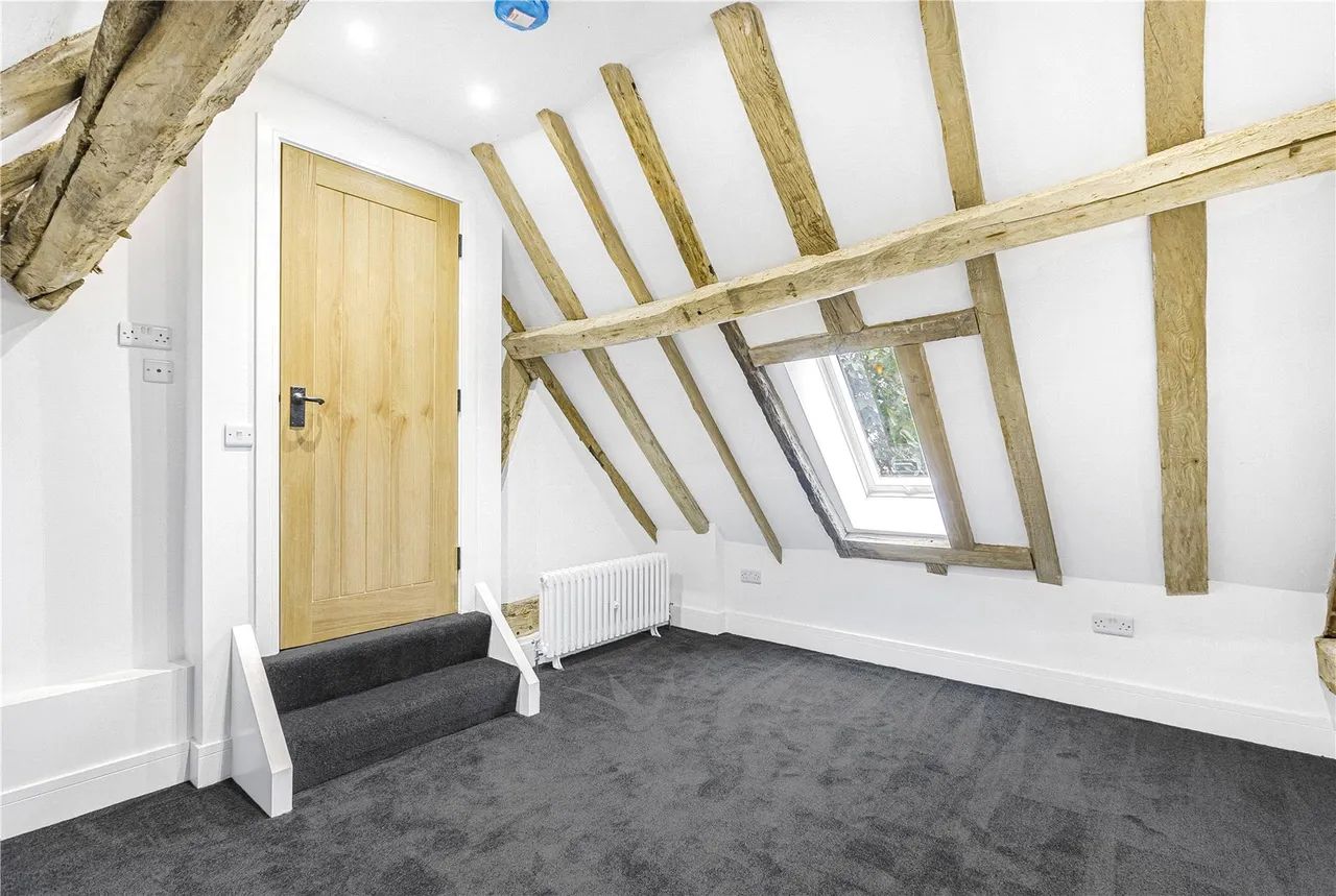 Cucumber Lane, Essendon, Hertfordshire, AL9 6JB, photo 10