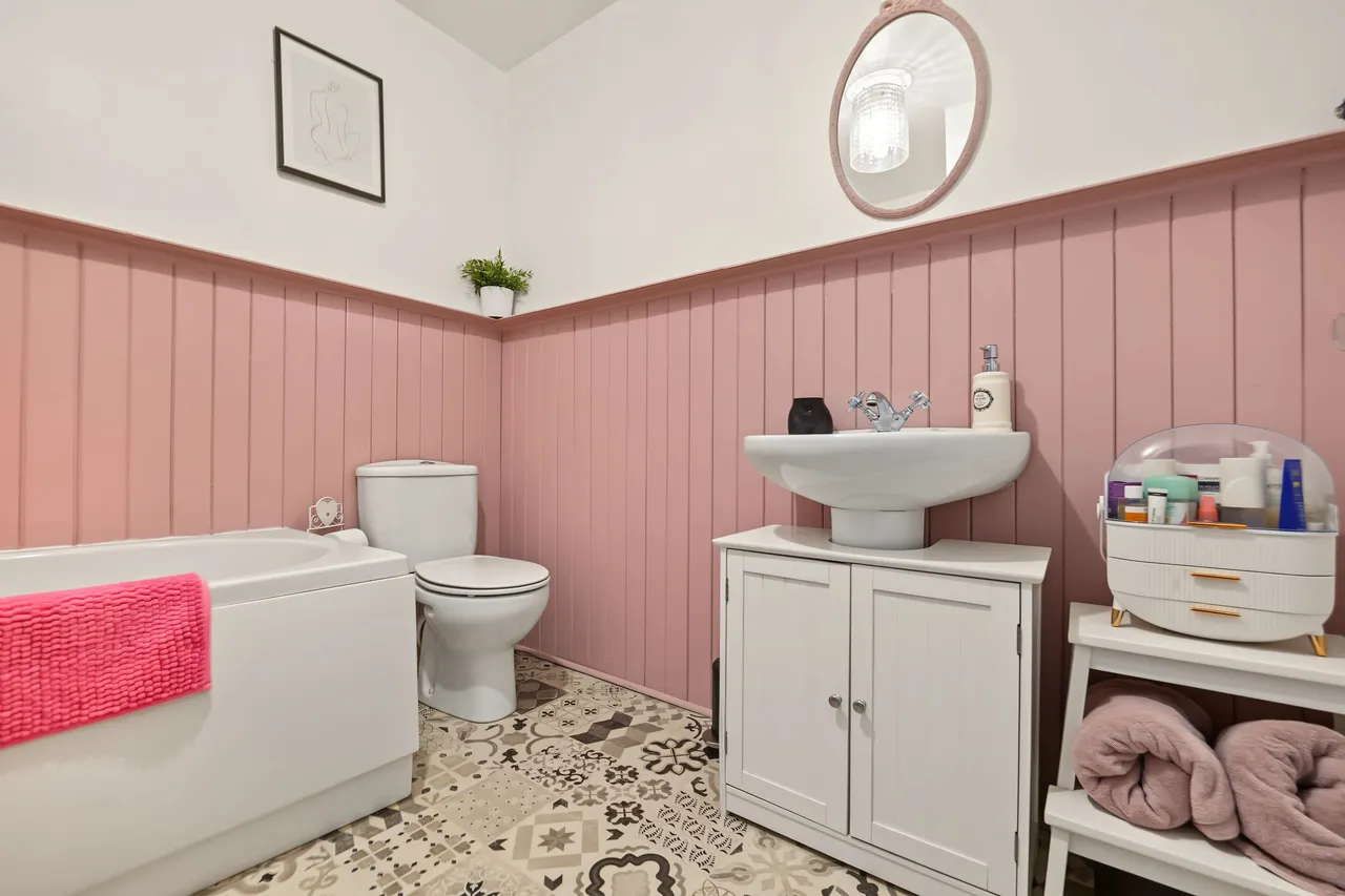 Main Street, Skeffington, LE7, photo 24