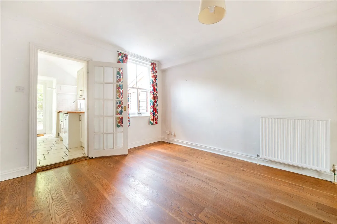 Upper Brook Street, Winchester, Hampshire, SO23, photo 3