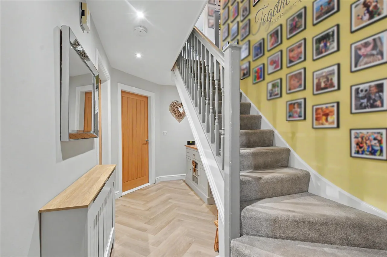 Brecknock Drive, Long Eaton, NG10, photo 5