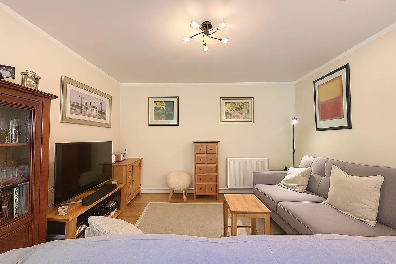 Springfield Park Gate, Horsham, West Sussex RH12 2FY, photo 6