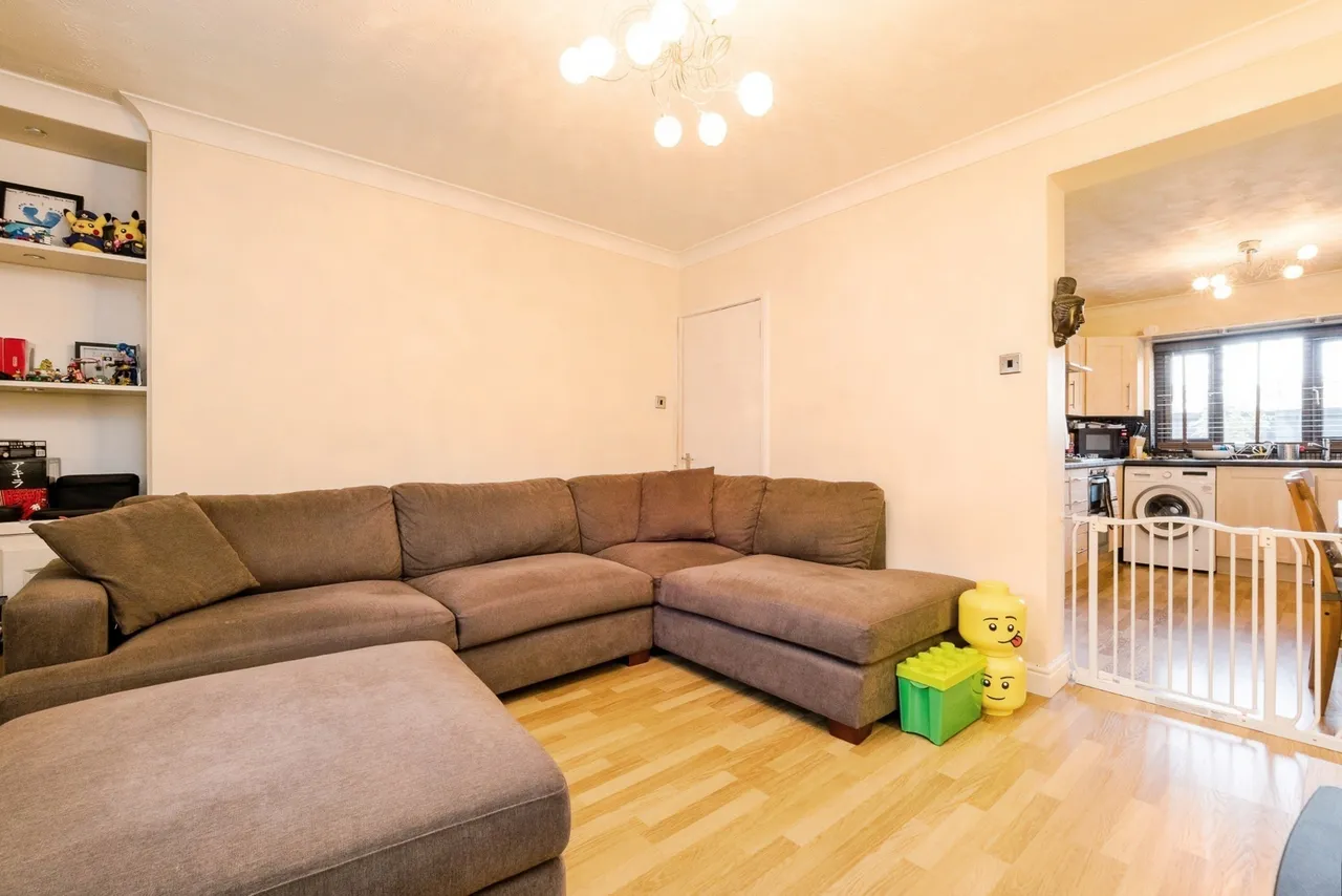 Teviot Avenue, South Ockendon, RM15, photo 7