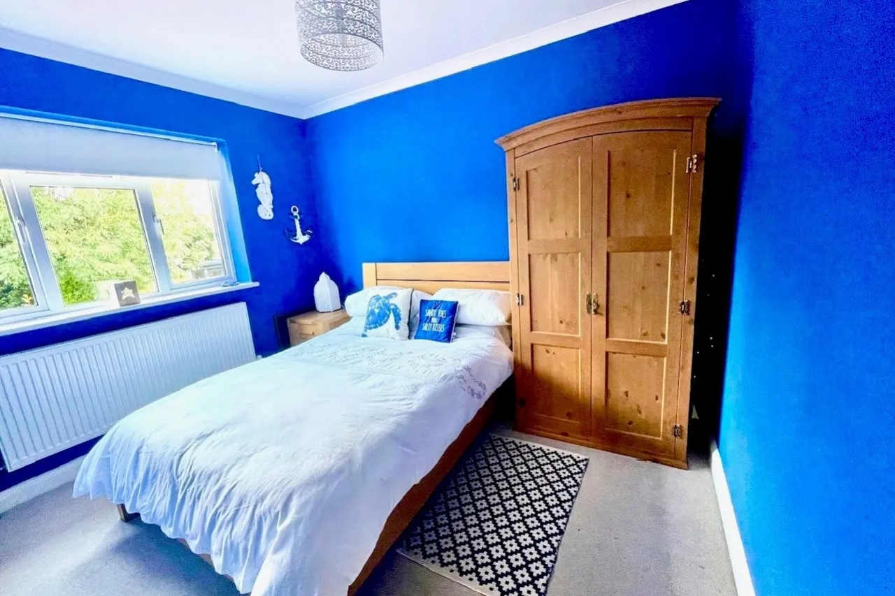 Vicarage Avenue, Surrey Egham, TW20, photo 14