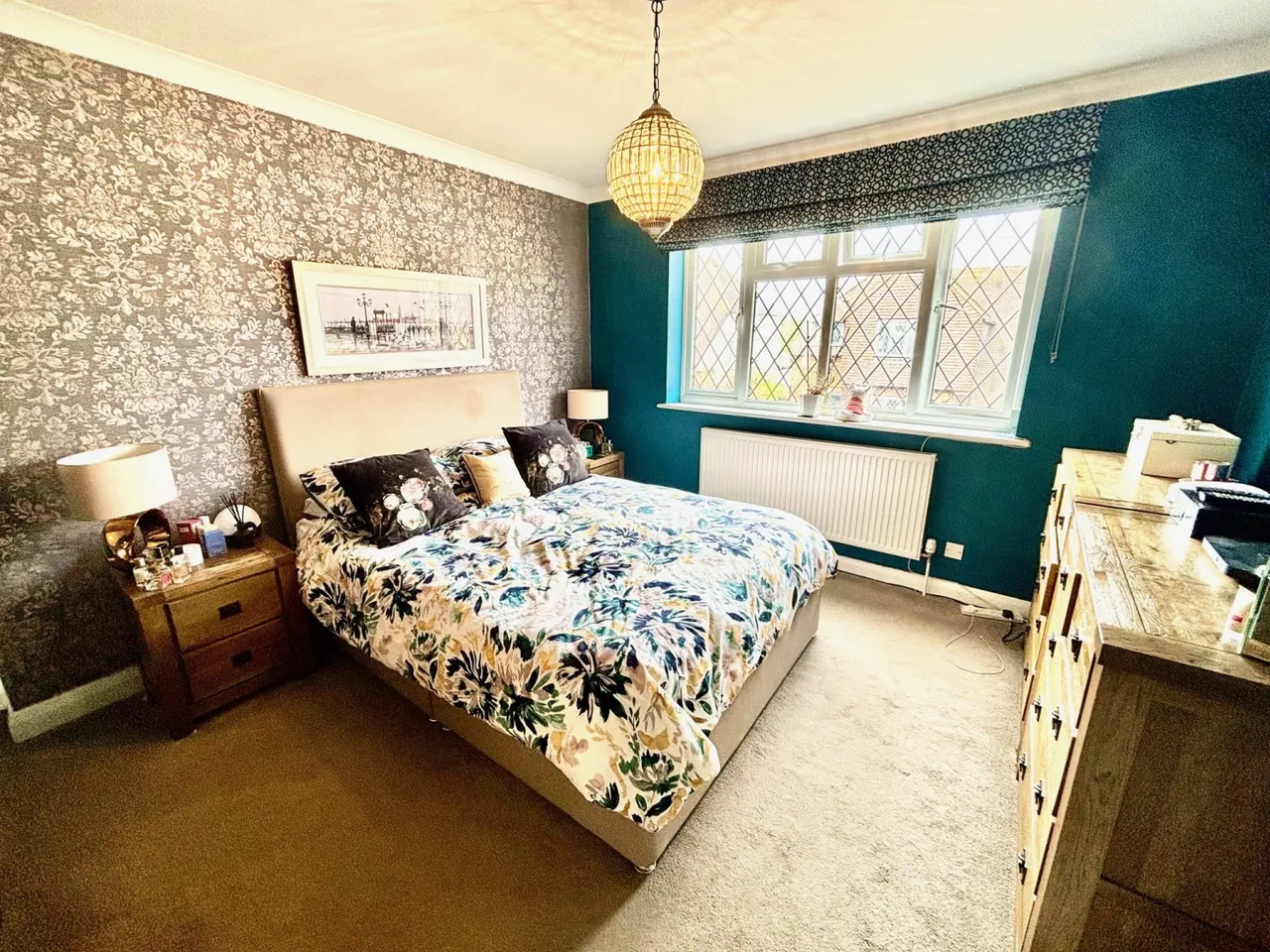 Vicarage Avenue, Surrey Egham, TW20, photo 9