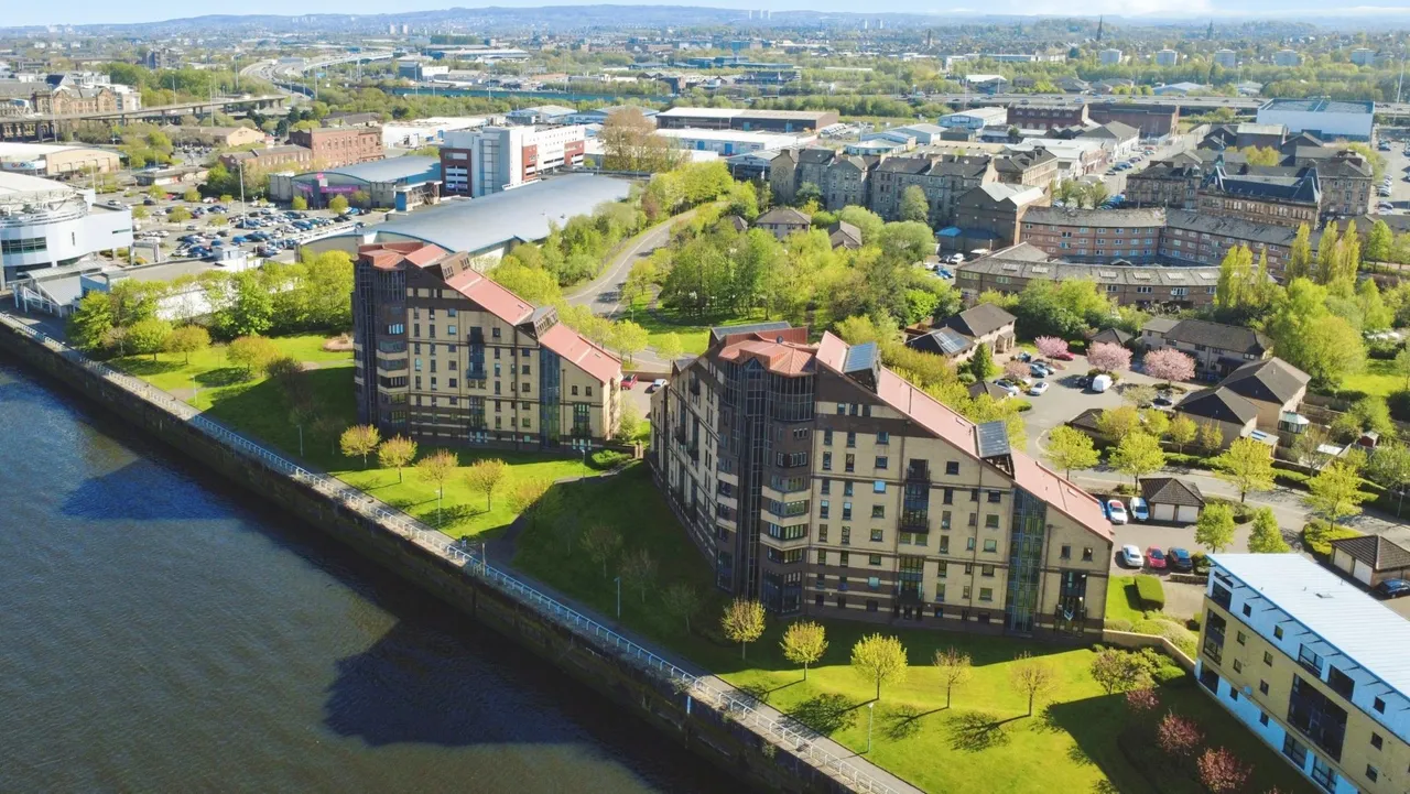Mavisbank Gardens, Glasgow, G51, photo 19