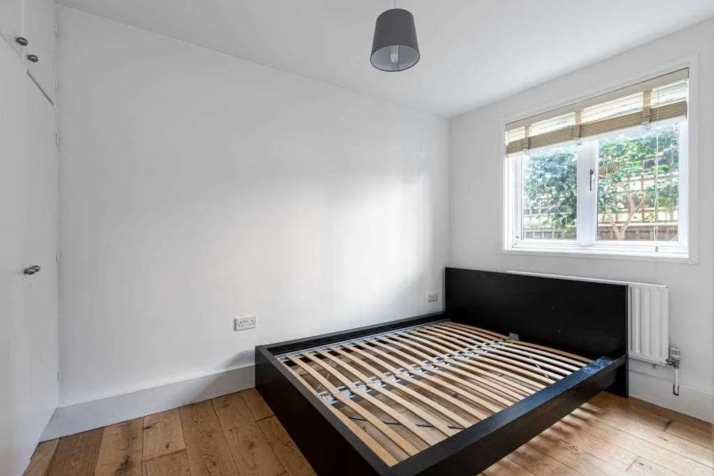 Lupton Street, London, photo 13