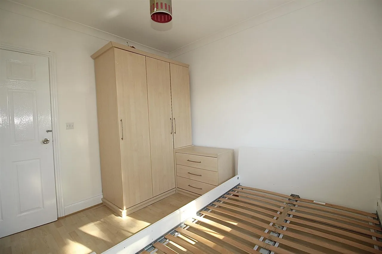 Southfield Road, Enfield, photo 18